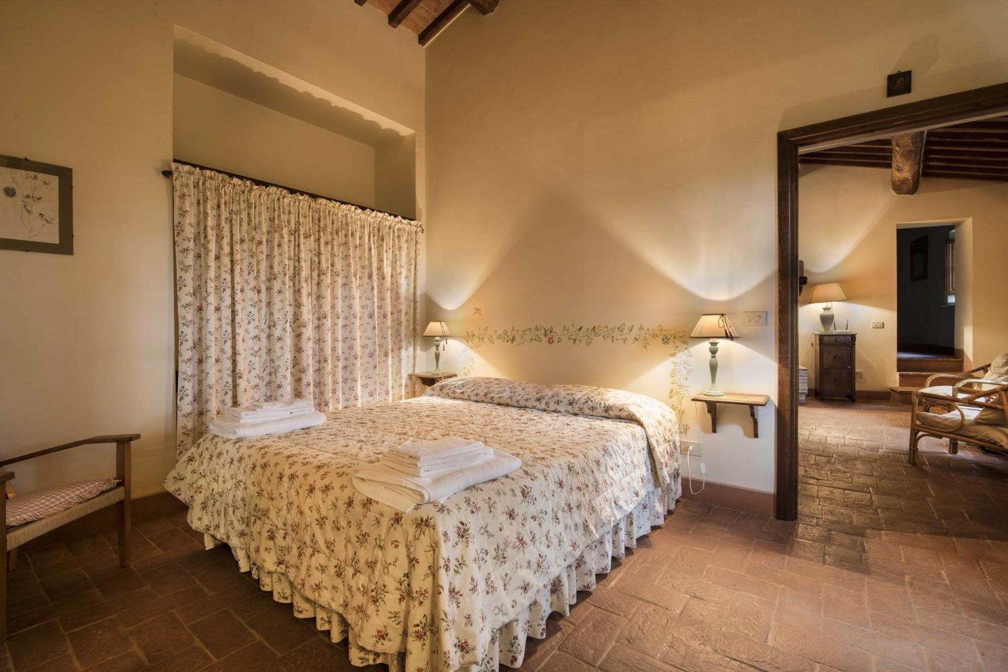 Borgo Di Camporsevoli Villa Exteriör bild