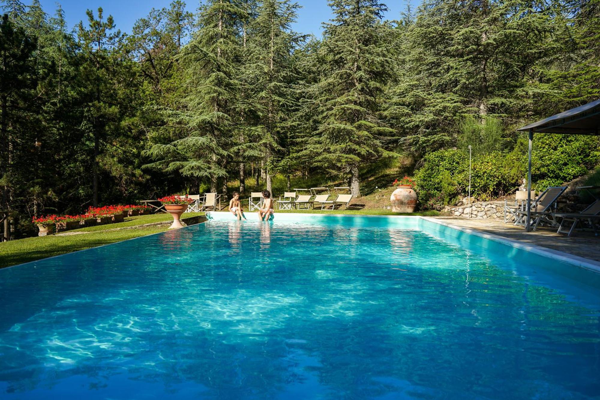 Borgo Di Camporsevoli Villa Exteriör bild